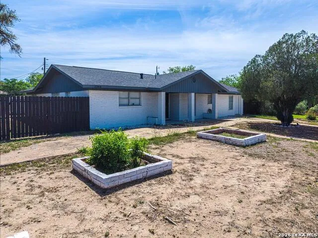 2384 Edna drive Eagle Pass, TX 78852
