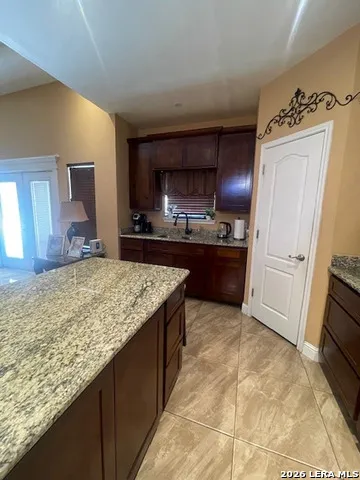 2822 Garden View Eagle Pass, TX 78852