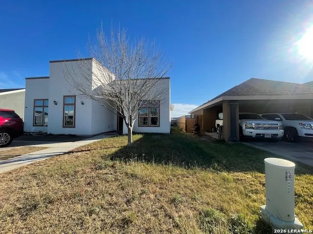 2822 Garden View Eagle Pass, TX 78852