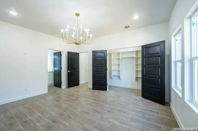 229 Colonial Ln La Vernia, TX 78121