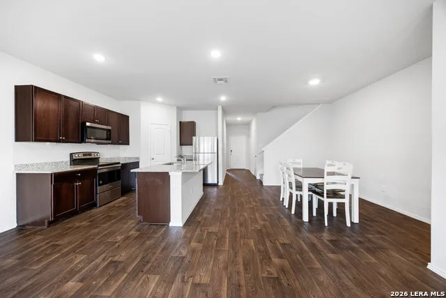 824 Cinnamon Teal Seguin, TX 78155