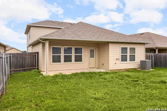 824 Cinnamon Teal Seguin, TX 78155