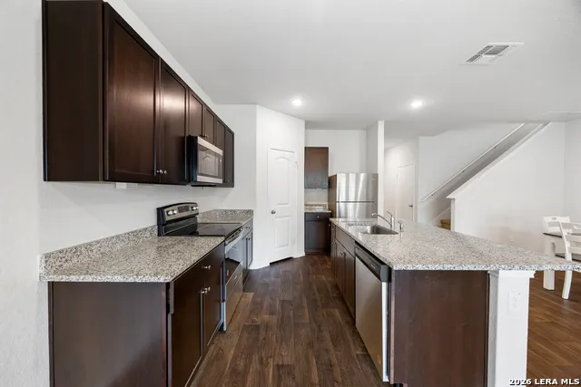 824 Cinnamon Teal Seguin, TX 78155