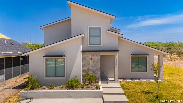 2222 Rio Sabinas Dr. Eagle Pass, TX 78852