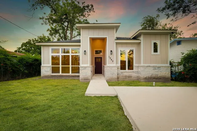 1243 W HARLAN AVE San Antonio, TX 78211