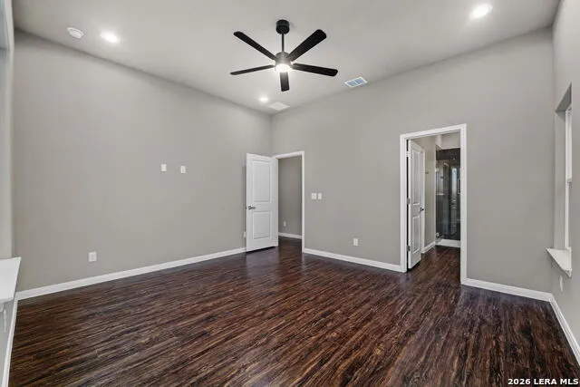 1243 W HARLAN AVE San Antonio, TX 78211