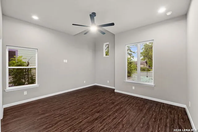 1243 W HARLAN AVE San Antonio, TX 78211