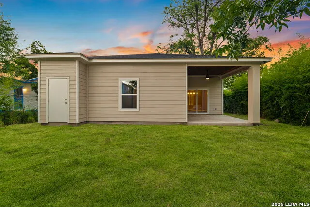 1243 W HARLAN AVE San Antonio, TX 78211