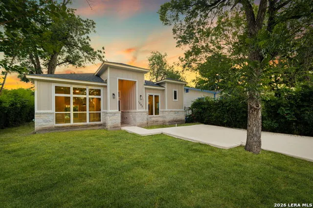 1243 W HARLAN AVE San Antonio, TX 78211