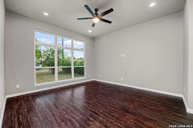 1243 W HARLAN AVE San Antonio, TX 78211