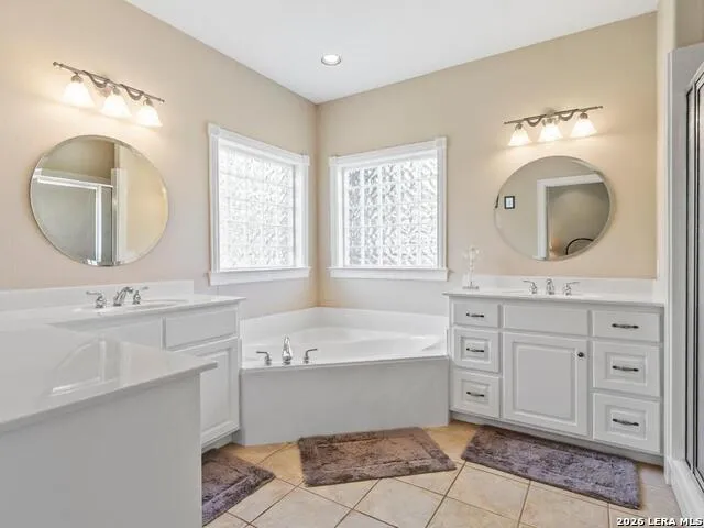 23 Melbourne Ct Montgomery, TX 77356