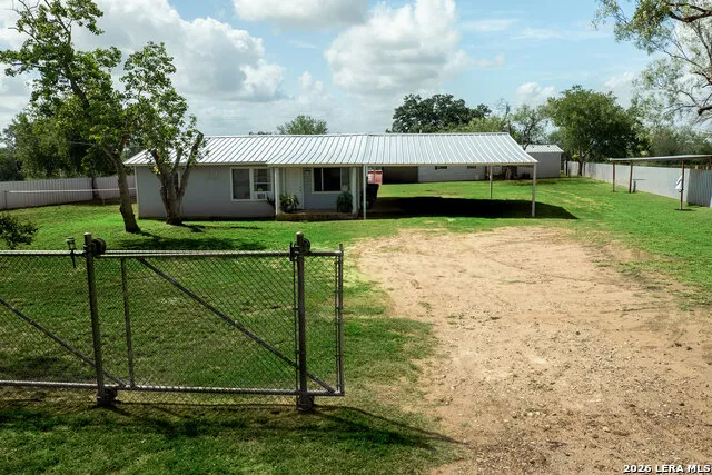 13950 Ih 35 Moore, TX 78057