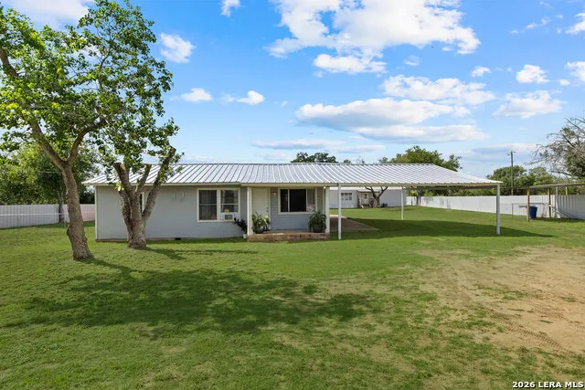13950 Ih 35 Moore, TX 78057