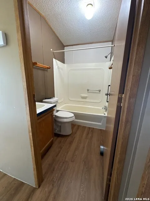 13950 Ih 35 Moore, TX 78057