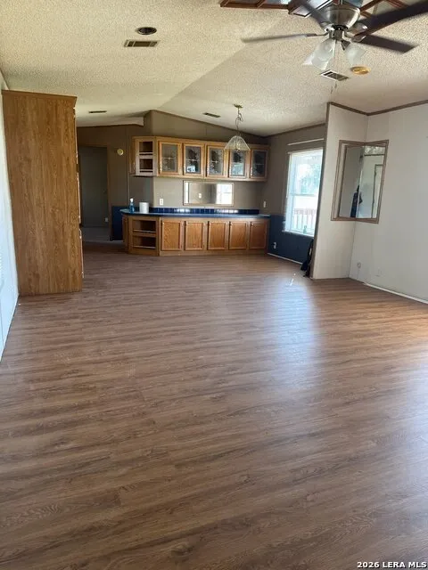 13950 Ih 35 Moore, TX 78057