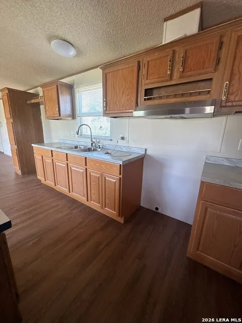 13950 Ih 35 Moore, TX 78057