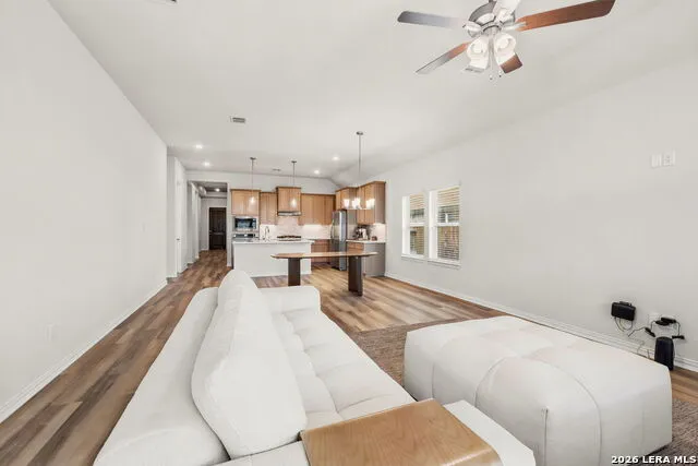 1752 Heritage Maples New Braunfels, TX 78132