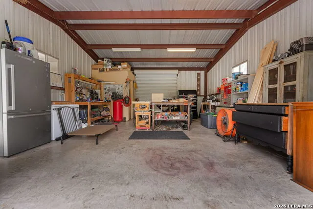 208 Oak Bend Dr La Vernia, TX 78121