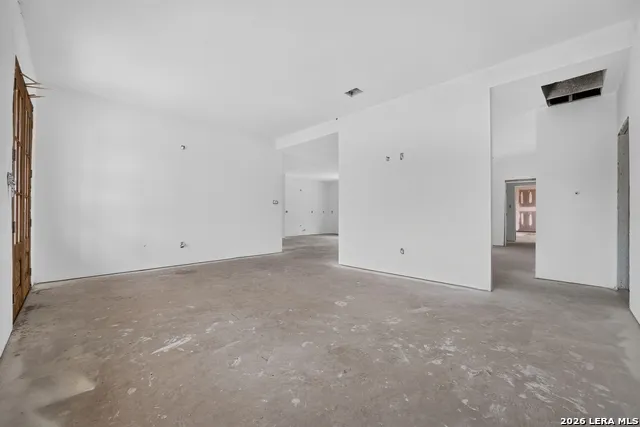 11796 MONTANA SPRINGS DR Marble Falls, TX 78654