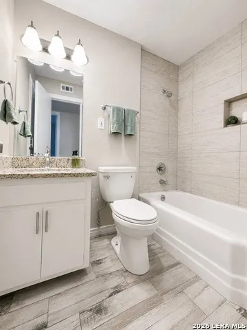 6235 FLINT ROCK DR San Antonio, TX 78238