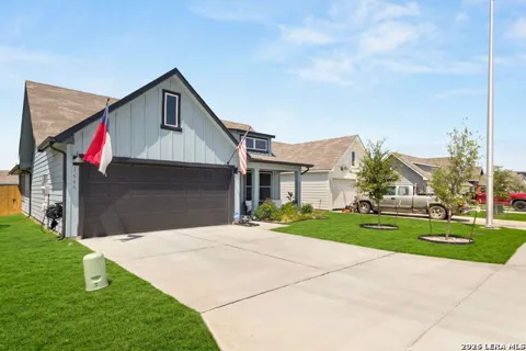 1666 Ruben Dr