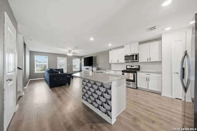 4014 FORT PALMER BLVD St Hedwig, TX 78152