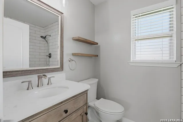 5202 CORAL MIST ST Kirby, TX 78219