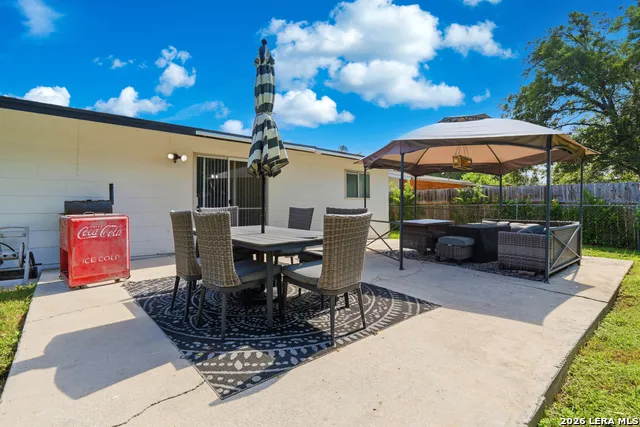 5202 CORAL MIST ST Kirby, TX 78219