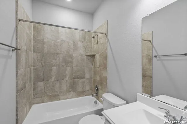 1526 Balcones Fault New Braunfels, TX 78132