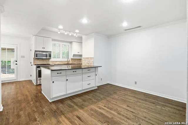 117 MONTCLAIR ST San Antonio, TX 78209