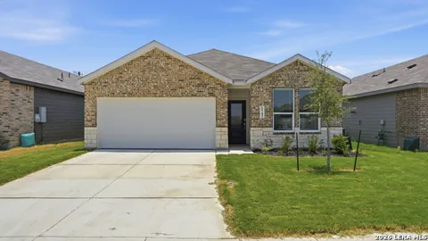5743 Musquiz Ridge