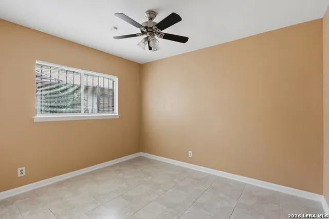 9050 Island View St San Antonio, TX 78242