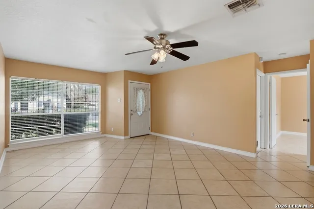 9050 Island View St San Antonio, TX 78242