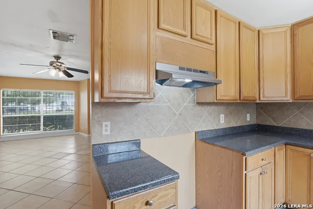 9050 Island View St San Antonio, TX 78242