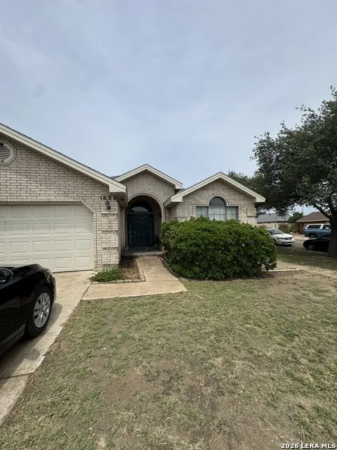 1634 Cristin Dr Eagle Pass, TX 78852