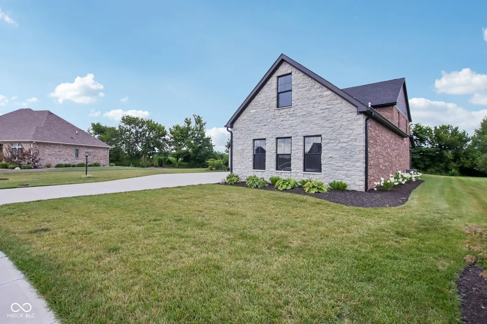 134 Lakeside Drive Pittsboro, IN 46167