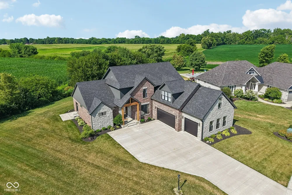 134 Lakeside Drive Pittsboro, IN 46167