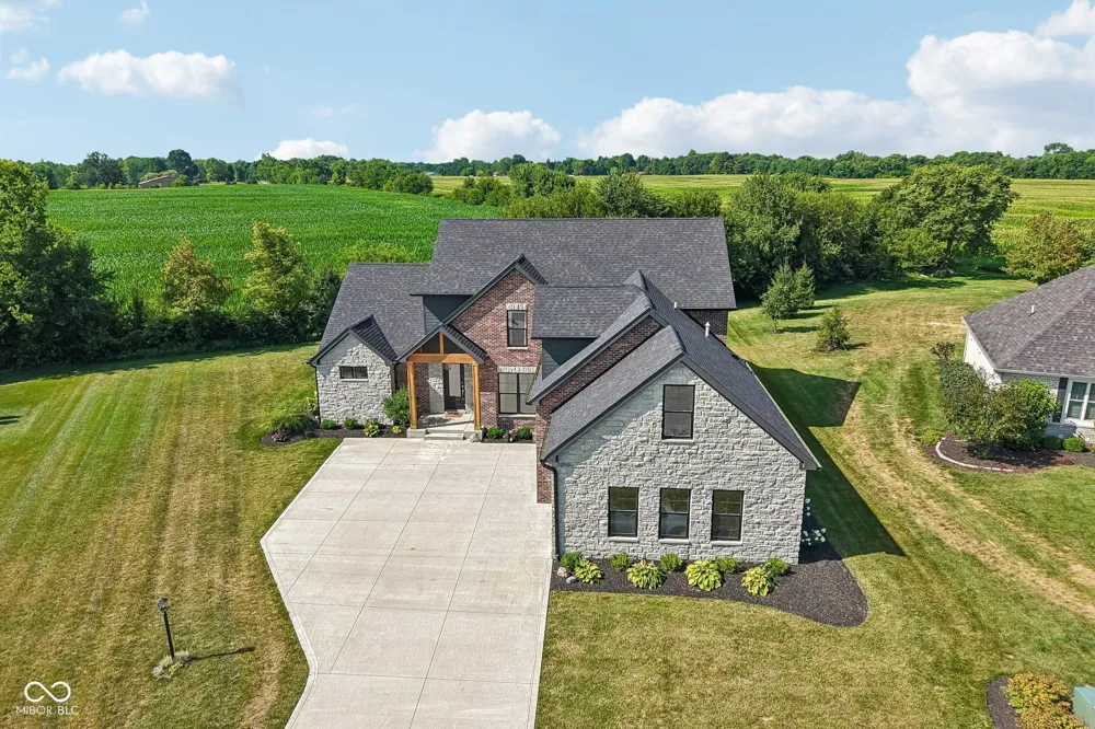 134 Lakeside Drive Pittsboro, IN 46167