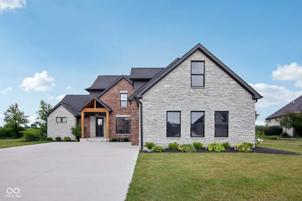 134 Lakeside Drive Pittsboro, IN 46167