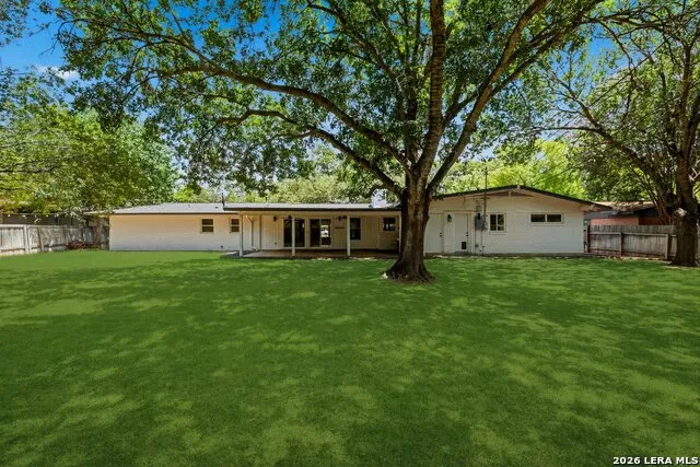 217 Gardenview Castle Hills, TX 78213