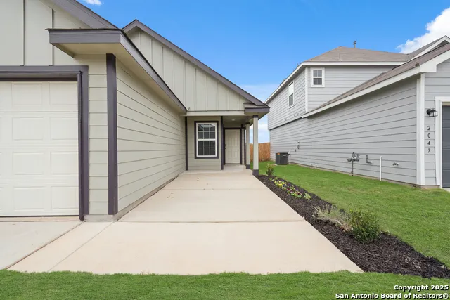 2043 Olivia Drive New Braunfels, TX 78130