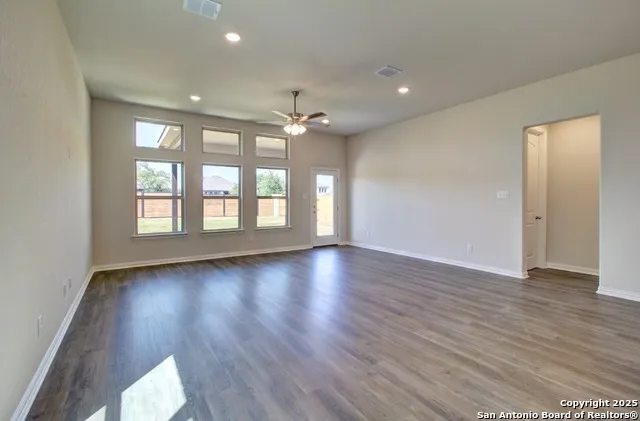 1855 Heritage Maples New Braunfels, TX 78132