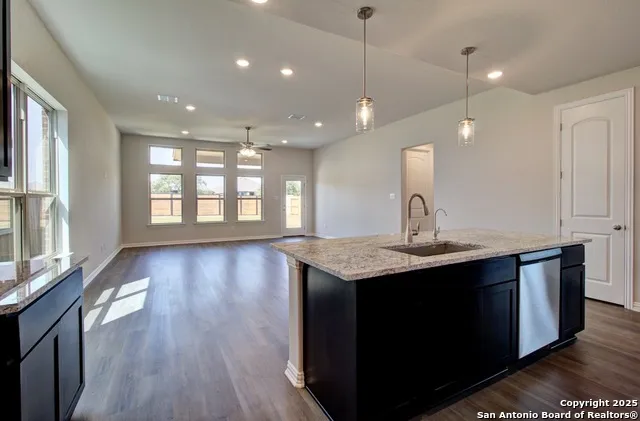 1855 Heritage Maples New Braunfels, TX 78132