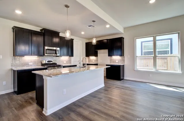 1855 Heritage Maples New Braunfels, TX 78132