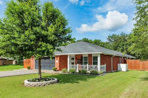 112 Lillian Drive