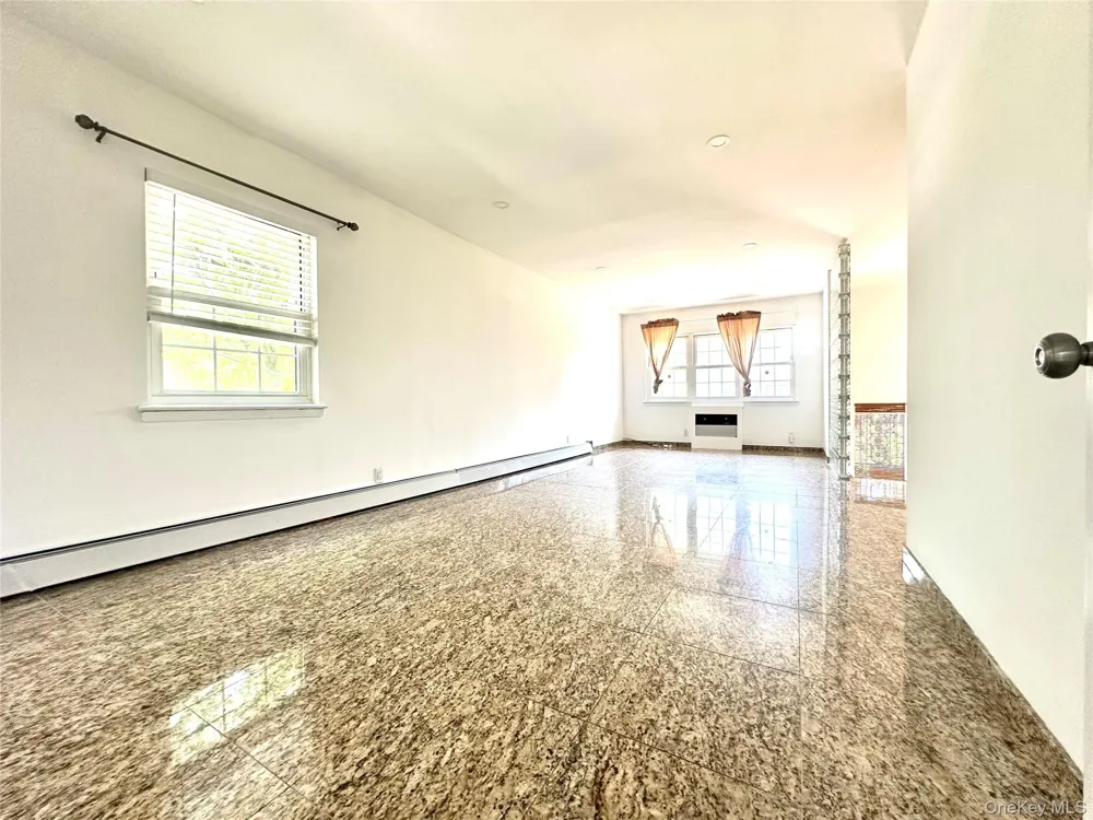 120-25 Ketch Court Flushing, NY 11356