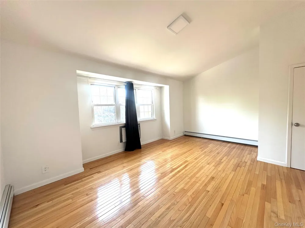 120-25 Ketch Court Flushing, NY 11356