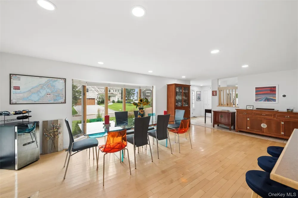 185 Inlet Lane Greenport, NY 11944