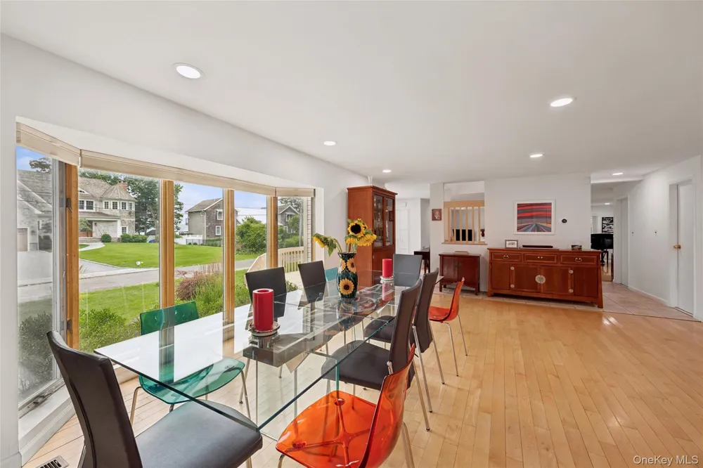 185 Inlet Lane Greenport, NY 11944
