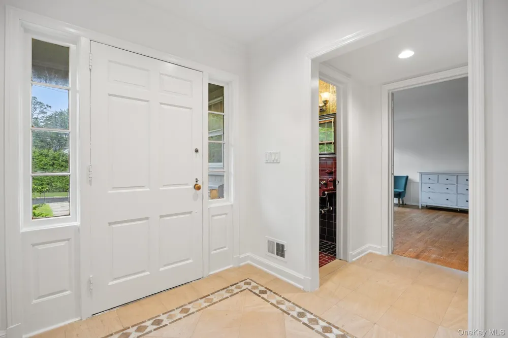 98 Brookby Road Scarsdale, NY 10583
